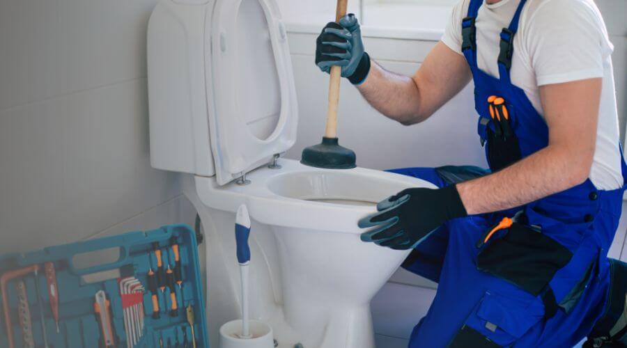 Expert burst pipe repair services in Elsie, MI